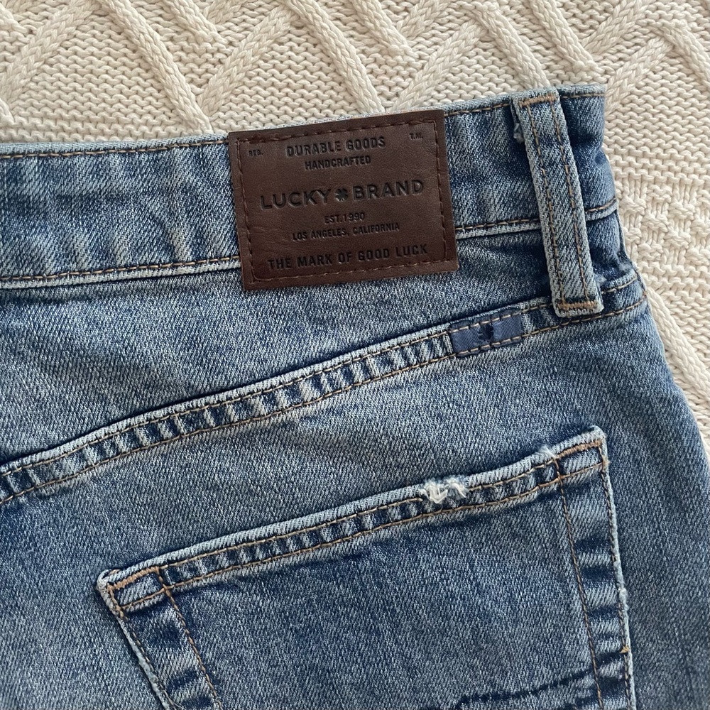 Lucky Brand women’s high waisted  jean shorts.
